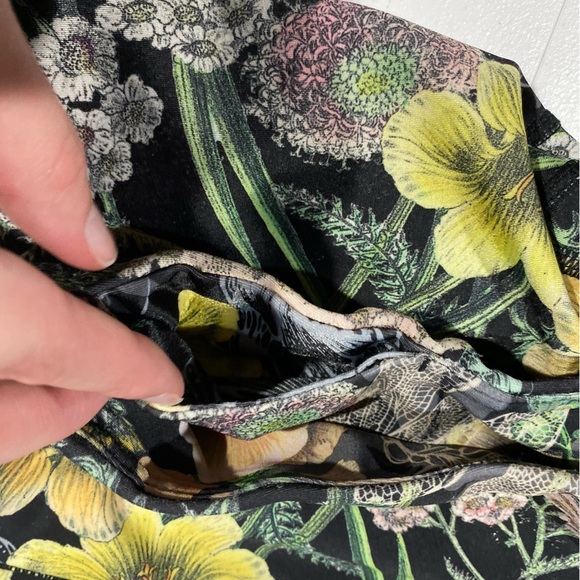 Floral Patterned Leggings fits small - Picture 2 of 3